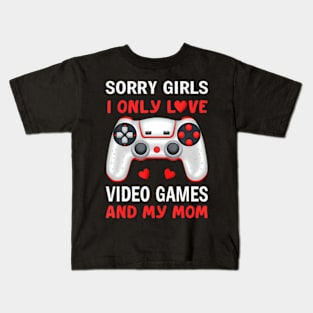 Valentines Day boys kids son Video Games funny gamer hearts Kids T-Shirt